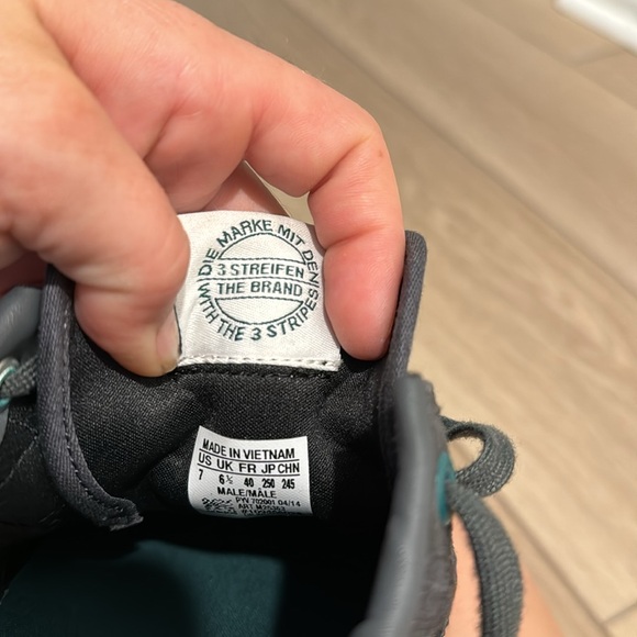 Addidas Kiel Sneakers - Picture 10 of 10